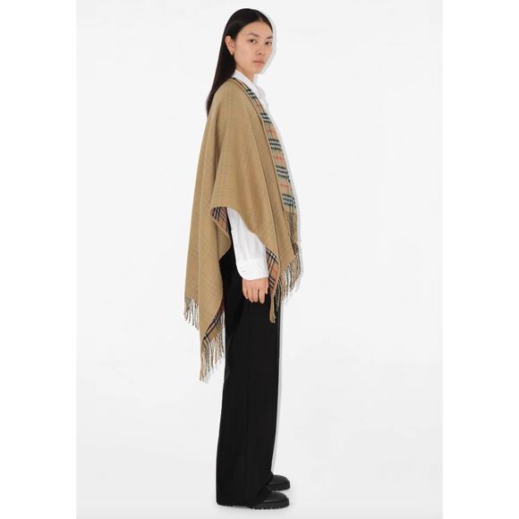 Burberry Reversible Check Wool Cape ONE SIZE - Picture 8 of 8